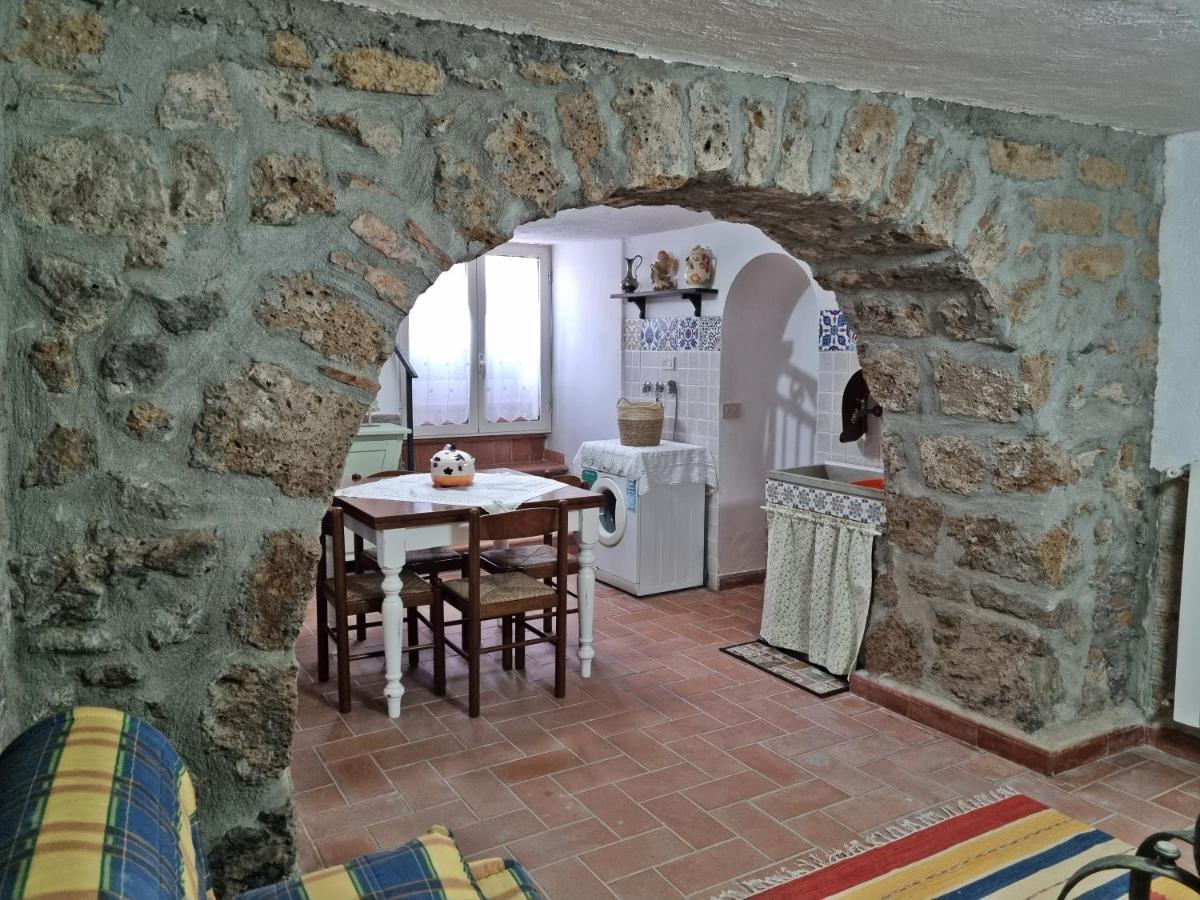 Casa Vacanze Nives Tuscania Bagian luar foto